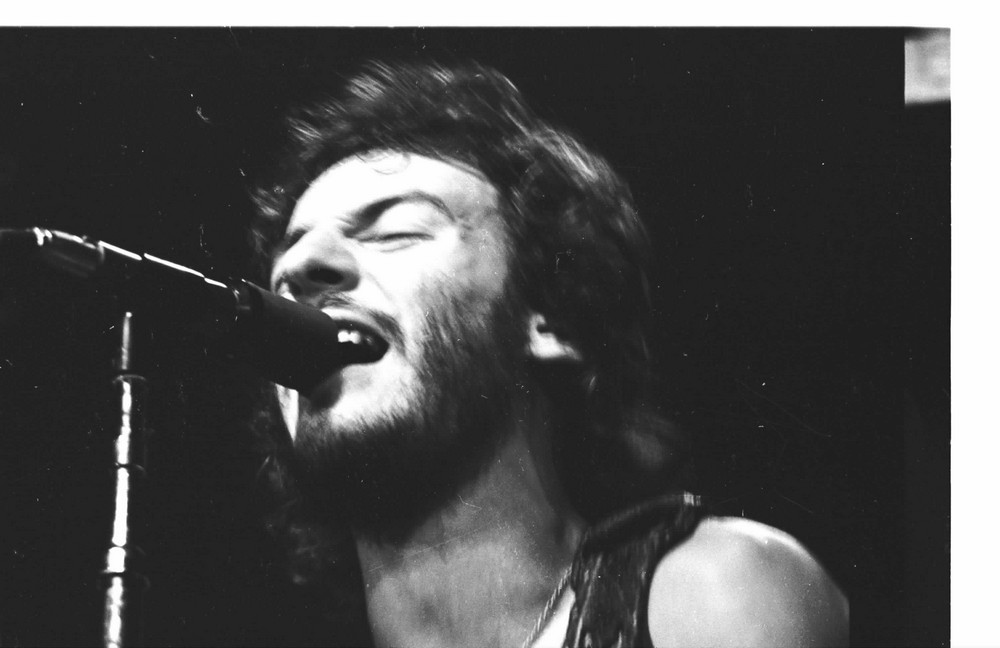 Early Springsteen concert shots