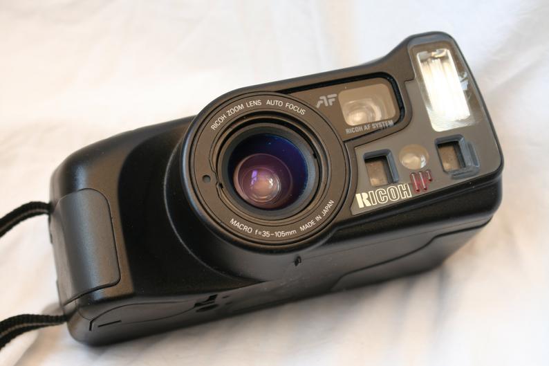 Ricoh Mirai zoom 3 camera