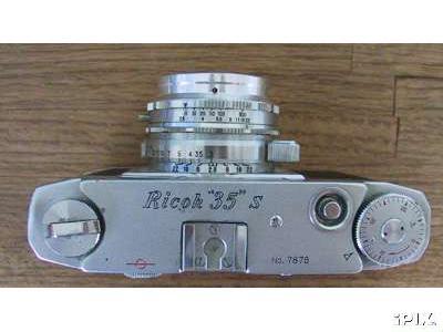 Ricoh 35 S camera