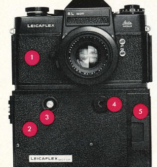 Leicaflex SL camera