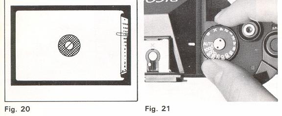 Ricoh KR-10 camera