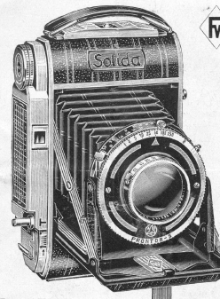 Soldia rollfilm 2 1/4 x 2 1/4 camera