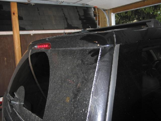 2004 Saturn Vue rear wing